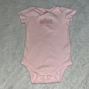 (3 for $10) carters “mommy’s little sweetie” bodysuit